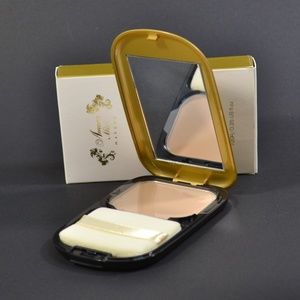 OROGOLD Amore Mio 24K Compact Foundation LCF-02
